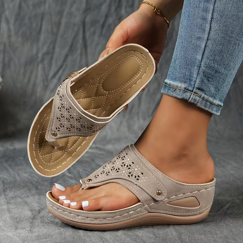 Arlisse | Wedge Support Sandals