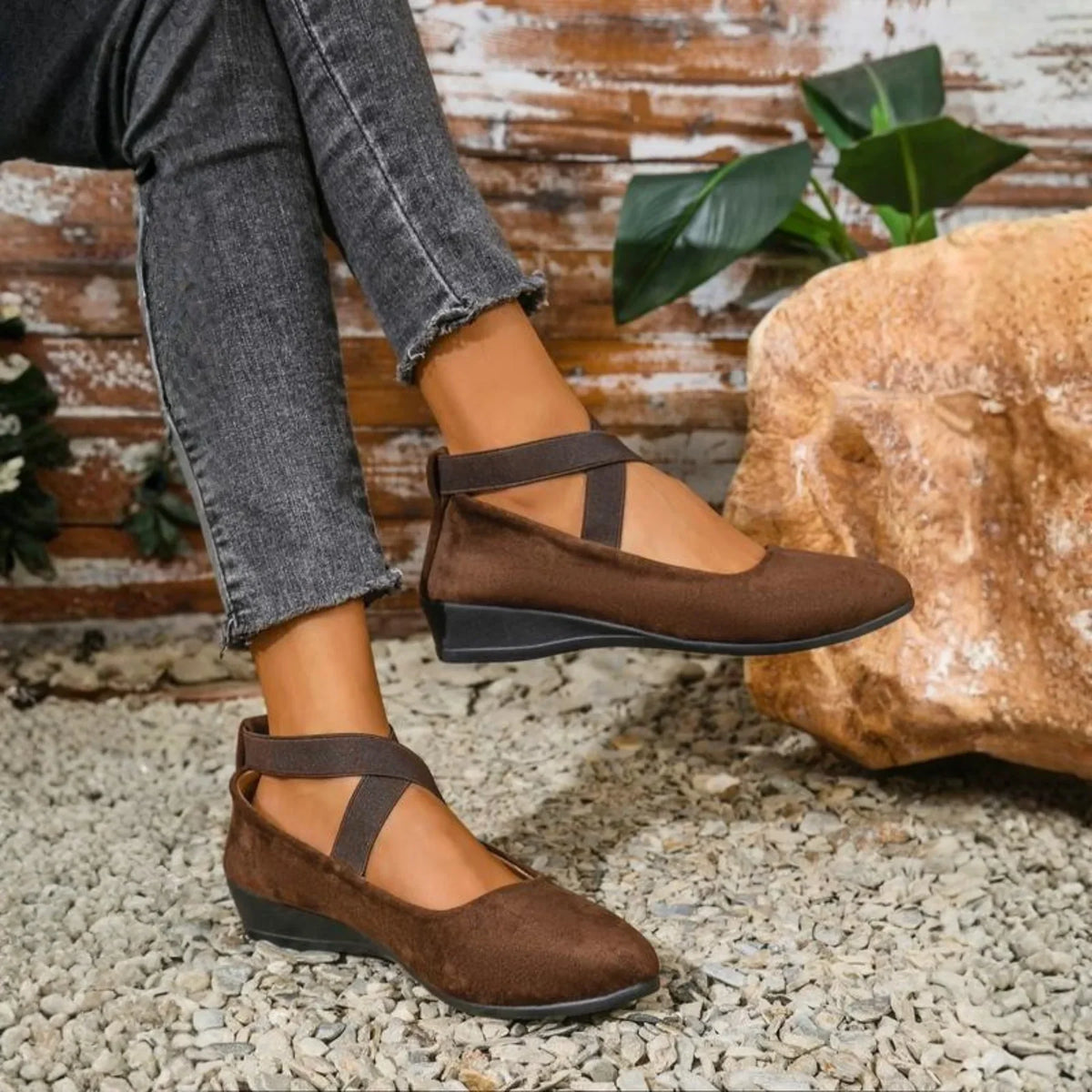 Coralyn | Closed Wedge Ballerinas