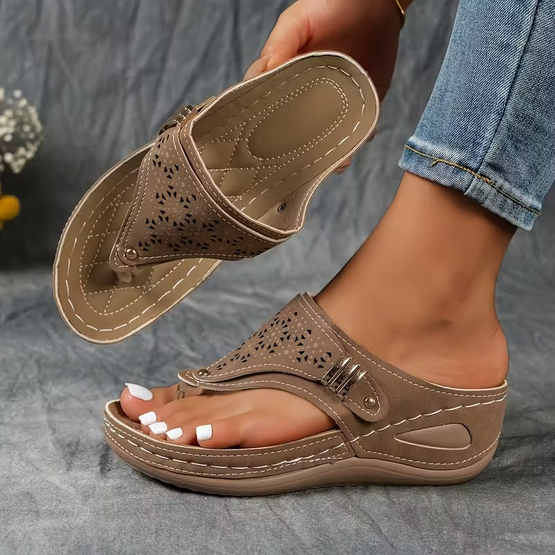 Arlisse | Wedge Support Sandals